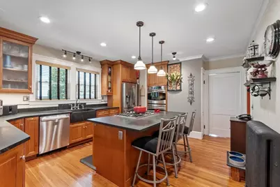 78 Chestnut St, Haverhill, MA 01830 - Photo 18