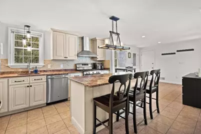 402-402A Holmes St, Halifax, MA 02338 - Photo 12