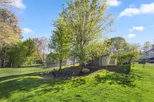 9 Williams St, Dudley, MA 01571 - Photo 26