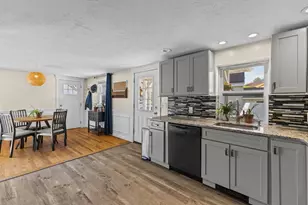 9 Williams St, Dudley, MA 01571 - Photo 4
