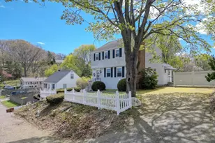 71 Holmes Ave, Weymouth, MA 02191 - Photo 2