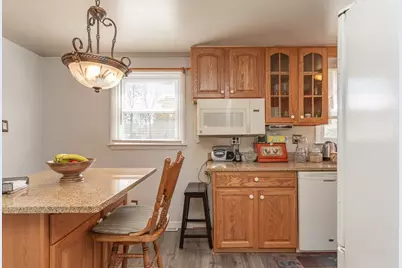 60 Jacob St, Brockton, MA 02302 - Photo 6