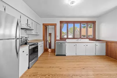 11 Marion St, Uxbridge, MA 01569 - Photo 6