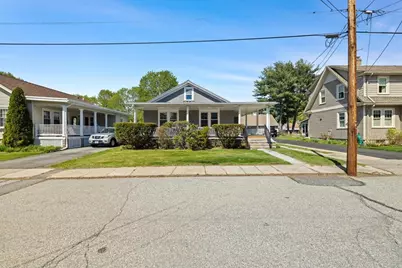 11 Marion St, Uxbridge, MA 01569 - Photo 2