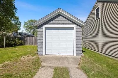 11 Marion St, Uxbridge, MA 01569 - Photo 28