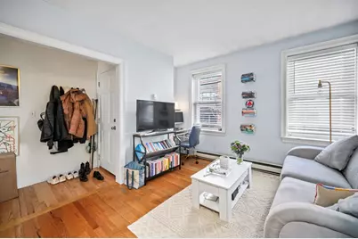 163 W 2nd St. #2, Boston, MA 02127 - Photo 4