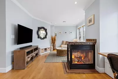 591 E 3rd St #1, Boston, MA 02127 - Photo 8