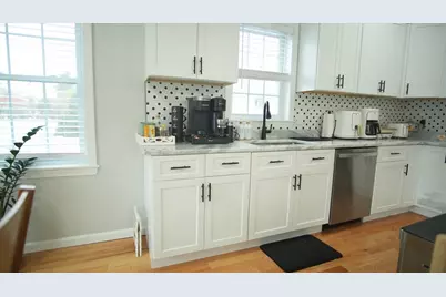 9 Hall St, Webster, MA 01570 - Photo 14
