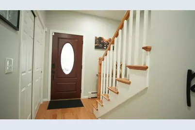 9 Hall St, Webster, MA 01570 - Photo 8