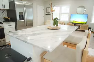 9 Hall St, Webster, MA 01570 - Photo 2