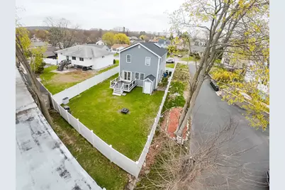 9 Hall St, Webster, MA 01570 - Photo 18