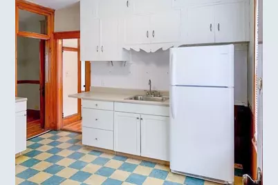 8 Wyvern St #2, Boston, MA 02131 - Photo 6