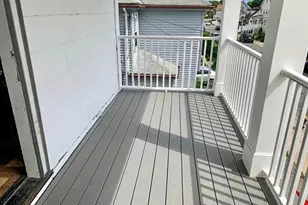 8 Wyvern St, Boston, MA 02131 - Photo 14