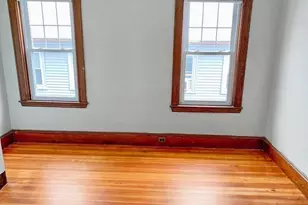 8 Wyvern St, Boston, MA 02131 - Photo 12
