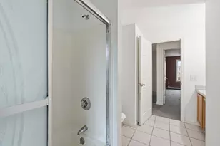 17 Bigelow St, Worcester, MA 01610 - Photo 14