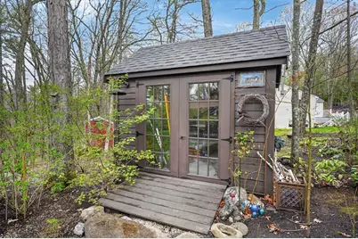 10 Davis Rd, Tyngsborough, MA 01879 - Photo 32