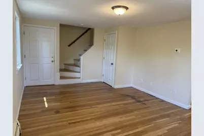 48 America St #B, Framingham, MA 01702 - Photo 4