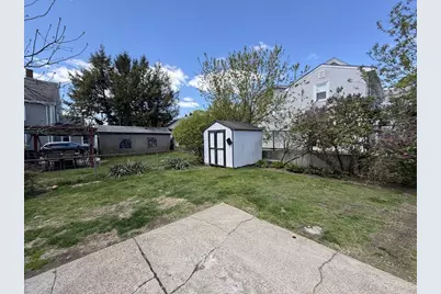 15 Clinton St #1, Newton, MA 02458 - Photo 18