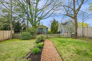 78 Garfield St, Marblehead, MA 01945 - Photo 8