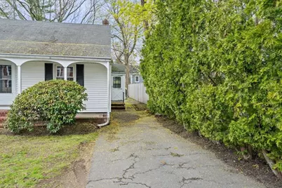 78 Garfield Street, Marblehead, MA 01945 - Photo 2