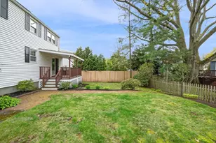 78 Garfield St, Marblehead, MA 01945 - Photo 4