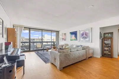 566 Commonwealth #801, Boston, MA 02215 - Photo 16