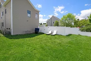 49 Waltham St, Watertown, MA 02472 - Photo 34