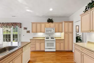 91 Emerald Ct, Tewksbury, MA 01876 - Photo 6