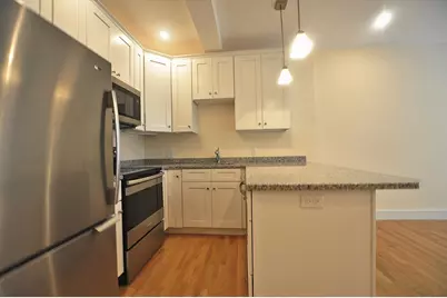 877 Beacon St #2, Boston, MA 02215 - Photo 4