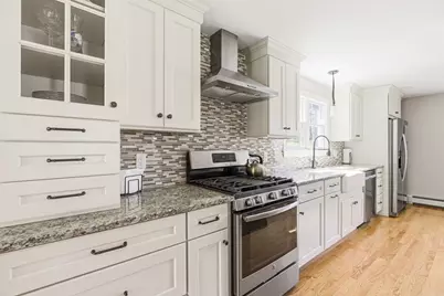 114 Billington St, Plymouth, MA 02360 - Photo 4