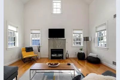 25 Clyde Street #1, Somerville, MA 02145 - Photo 2