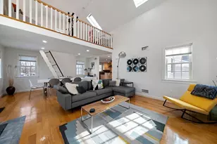 25 Clyde St, Somerville, MA 02145 - Photo 4