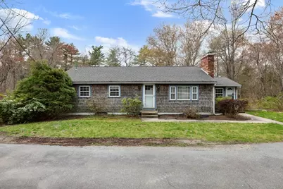 118 County St, Lakeville, MA 02347 - Photo 2