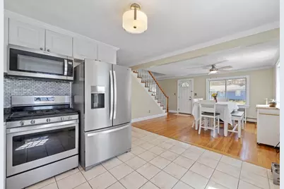 90 Hathaway St, Wareham, MA 02571 - Photo 4
