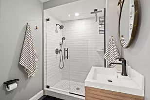 76 Perkins St, Stoneham, MA 02180 - Photo 22