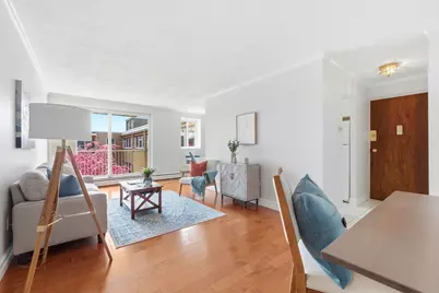 123 Sewall Ave #3A, Brookline, MA 02446 - Photo 4