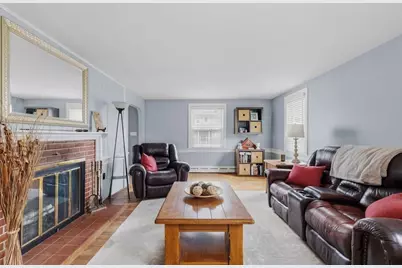 186 W Harvard St, Brockton, MA 02301 - Photo 6
