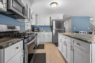 185 18th St, Lowell, MA 01850 - Photo 1