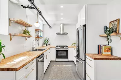 12 Gibbs Street #B, Brookline, MA 02446 - Photo 4