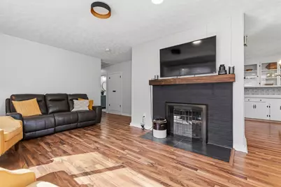 21 Warren Rd, Upton, MA 01568 - Photo 16