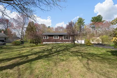 21 Warren Rd, Upton, MA 01568 - Photo 2