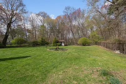 21 Warren Rd, Upton, MA 01568 - Photo 6