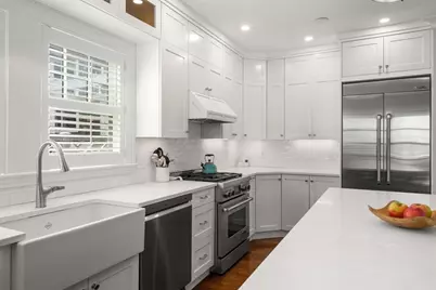 6 Woods Place, Boston, MA 02129 - Photo 4
