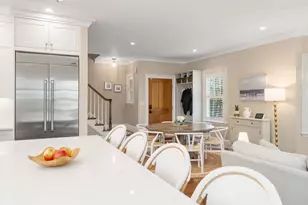 6 Woods Pl, Boston, MA 02129 - Photo 6