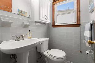 392 Poplar St, Boston, MA 02131 - Photo 20