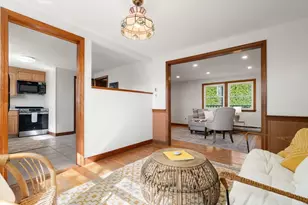 392 Poplar St, Boston, MA 02131 - Photo 14