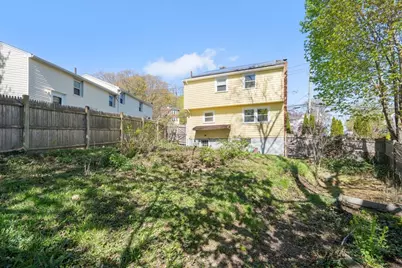 392 Poplar St, Boston, MA 02131 - Photo 32