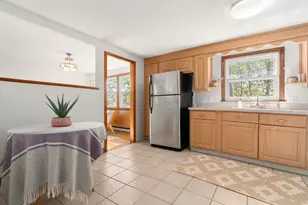 392 Poplar St, Boston, MA 02131 - Photo 18