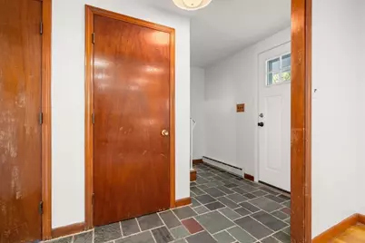 392 Poplar St, Boston, MA 02131 - Photo 8