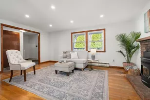 392 Poplar St, Boston, MA 02131 - Photo 10